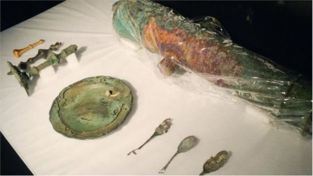 স্পেনের জাহাজ নুয়েস্ত্রা সেনেরো ডে লাস মার্সেডেজ থেকে পাওয়া কিছু প্রত্ন সম্পদ