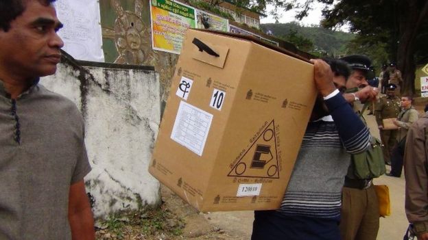 இலங்கை ஜனாதிபதித் தேர்தல்: சமூக வலைத்தளங்களுக்கு தடை விதிக்கப்படுமா?