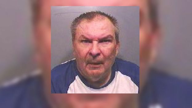 Bedfords Barry Lees Jailed For Online Sex Chats Bbc News