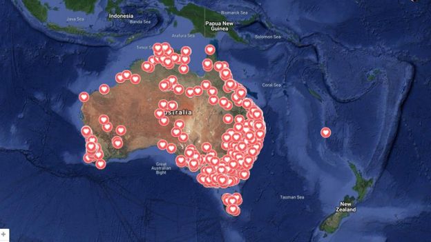 Mapa de Australia con corazones marcando los asesinatos.