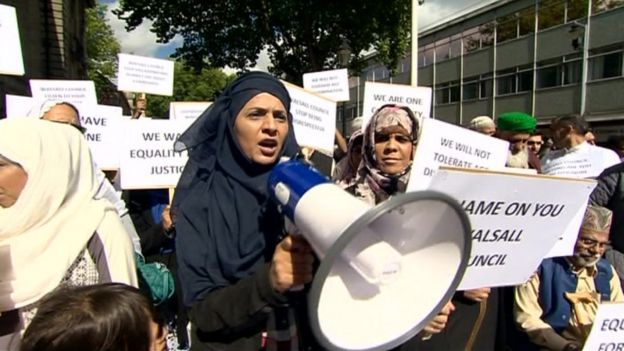 Muslim protestors in Walsall in August 2016