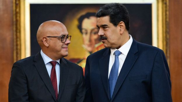 Jorge Rodríguez y Nicolás Maduro
