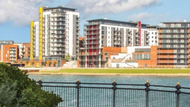 Woolston Centenary Quay development approved despite parking row - BBC News