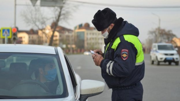 Police in Grozny impose lockdown