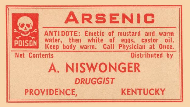 Etiqueta de advertencia de una botella de arsénico de farmacia de principios del siglo XX