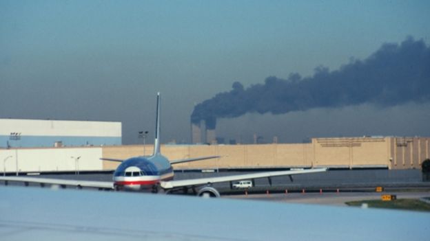 9/11 anniversary: Doctor saw shocking attack from plane - BBC News