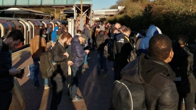 Coronavirus: Train stations put crowd-control measures in place - BBC News