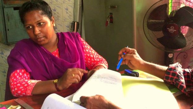 வேலங்காடு எரிவாயு எரியூட்டு மயானத்தின் பொறுப்பாளரான பிரவீனா