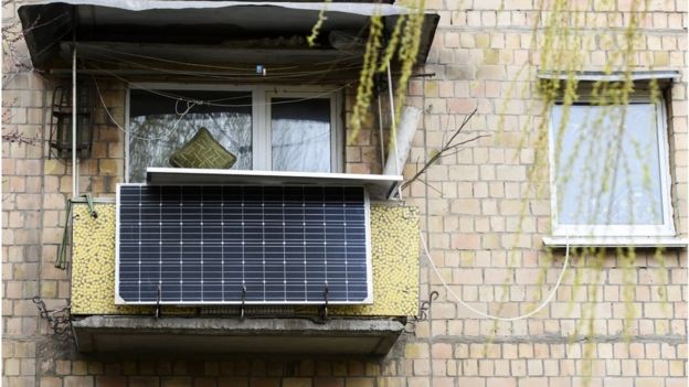 Розвивати альтернативну енергетику можна і на балконі - так дешевше