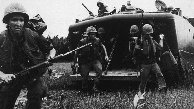 வியட்நாம் போரில் கலந்து கொண்ட அமெரிக்க படை வீரர்கள்