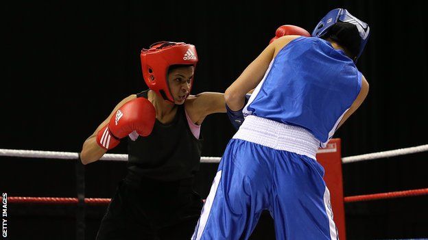Ramla Ali boxing