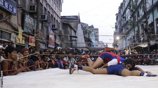 Amateur wrestling in Bengal.