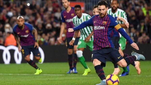 Lionel Messi Yadda Hawainiyar Barcelona Ke Rikida Bbc News Hausa