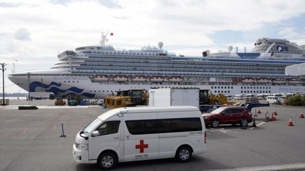 Infected passengers are taken off the ship to be treated in hospitals