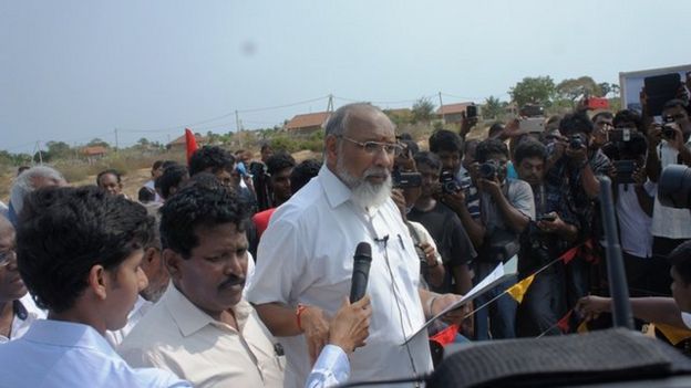 ''தமிழ் மக்கள் எங்கிருந்தாலும் ஓரணியில் ஒற்றுமையாகத் திரள வேண்டும்''