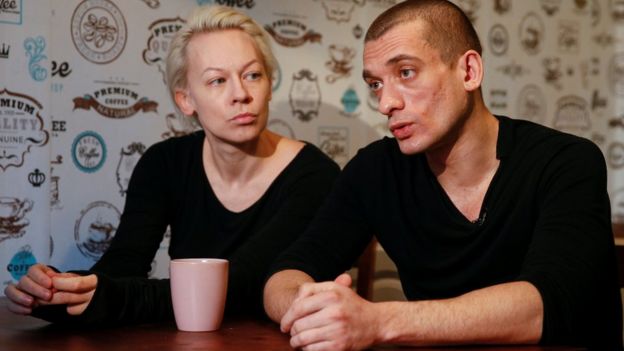 Petr Pavlensky and partner Oksana Shalygina in Kiev (4 Jan)