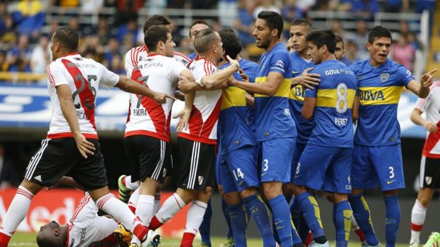 Jugadores de River y Boca