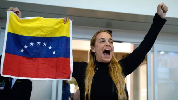 Lilian Tintori a su llegada al aeropuerto tras un viaje a Estados Unidos.