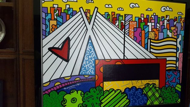 Obra do artista brasileiro Romero Britto no gabinete do prefeito João Doria