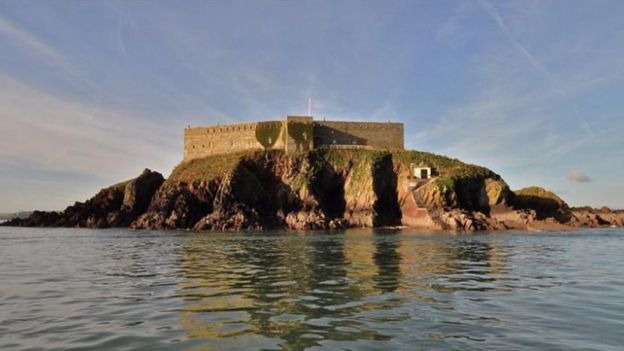 Fort among year's most clicked properties - BBC News