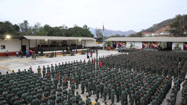 Encuentro militar en Caracas.