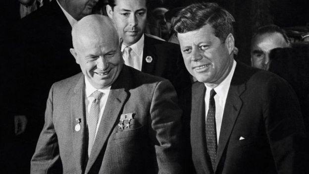 Khrushchev e Kennedy em 1961