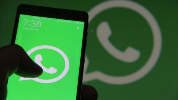 La circulation de fausses nouvelles est pire sur Whatsapp que sur Facebook.