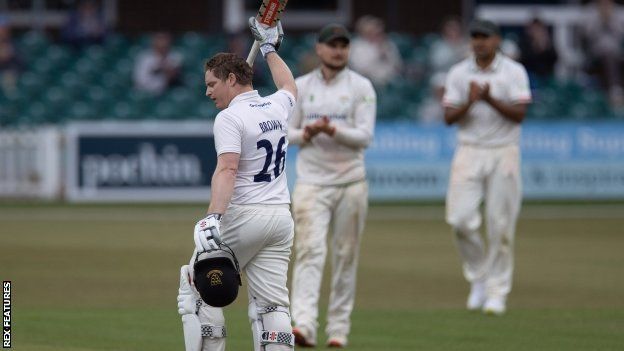 Ben Brown hit his 21st first-class century out of Sussex's 310-4 against Leicestershire