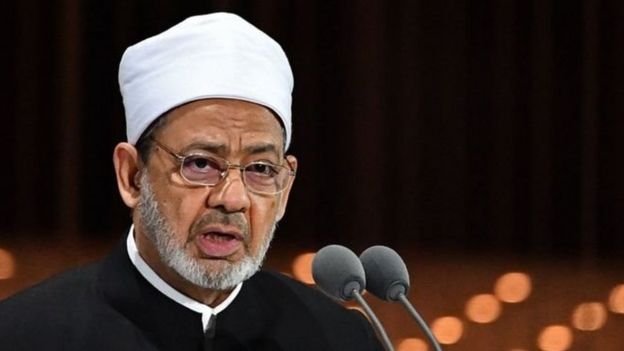 Tayeb wuxuu imaanka Al-Azhar ahaa tan iyo sannadkii 2010-kii
