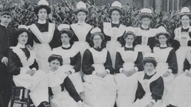 Cambridge University marks 150 years of female students - BBC News