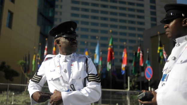 Policías en Trinidad y Tobago