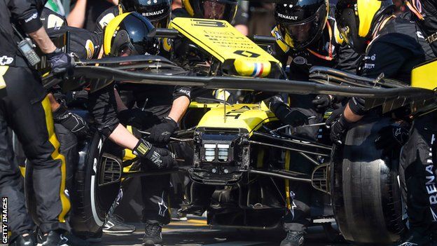 Jolyon Palmer column: How McLaren are showing Renault the way in ...