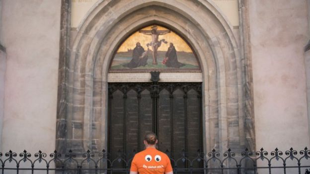 La iglesia de Todos los Santos en Wittenberg, Alemania, donde Martín Lutero pegó sus 95 Tesis