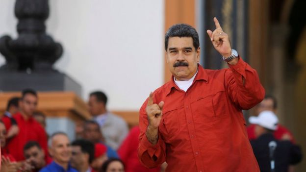 Nicolás Maduro com apoiadores em ato em Caracas, em 5 de abril de 2018