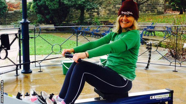 Jo Moseley rowed a half marathon on a bandstand in Ikley town centre