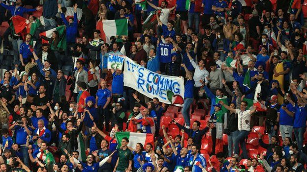 Italy fans celebrate at Wembley