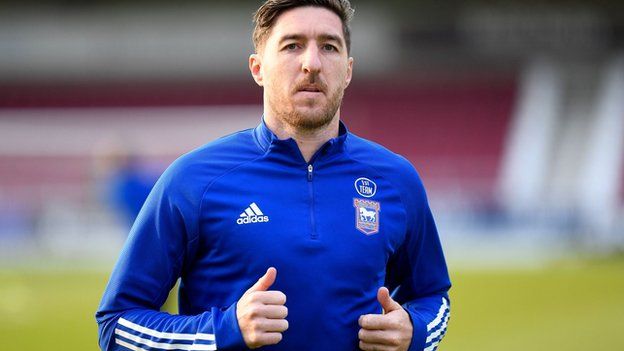 50-times capped Irish international Stephen Ward's family home has remained in the Midlands since leaving Wolves in 2014
