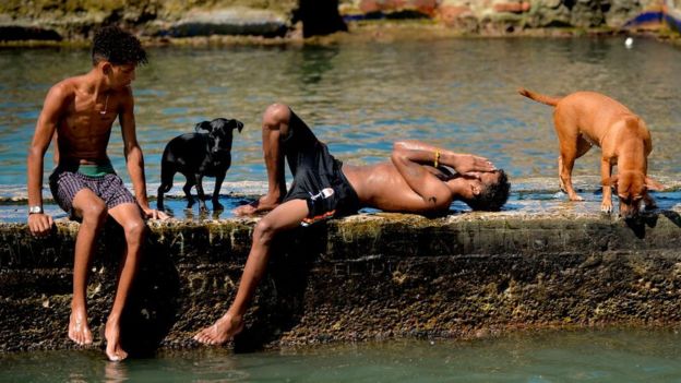 Baño en La Habana