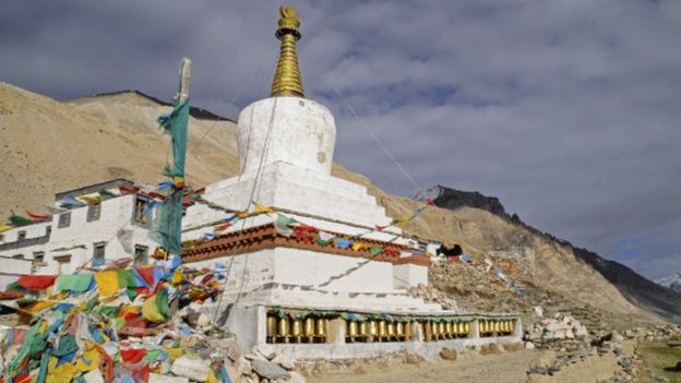 Everest DaÄÄ±'ndaki Rongbuk ManastÄ±rÄ±