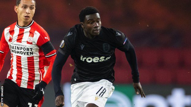 Mauro Junior of PSV Eindhoven and Moussa Wague of PAOK during a Europa League match