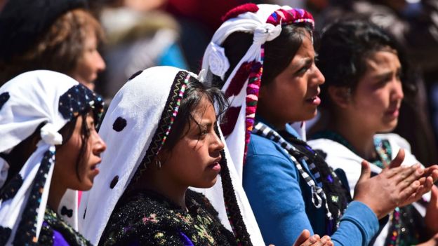 Tres mujeres indígenas en Chiapas, México