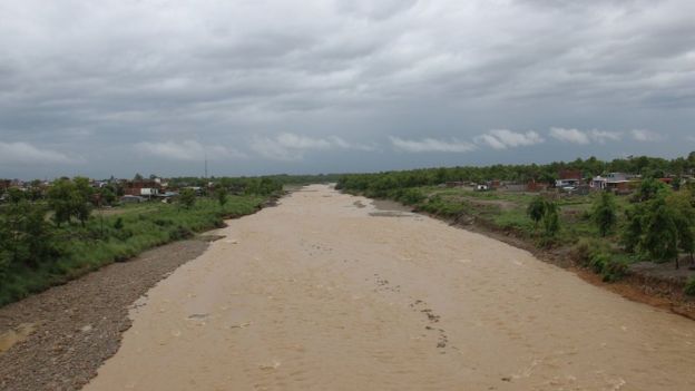 तिनाउ नदी