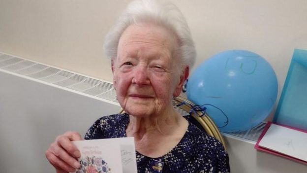 Virtual Reality Birthday Party For 103 Year Old Bbc News