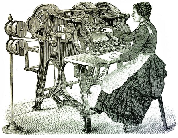 Mujer en máquina impresora con libro