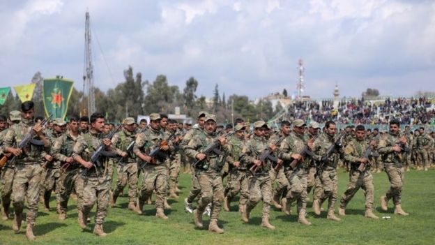 Kamışlı'da 2019 Mart ayında YPG savaşçıları