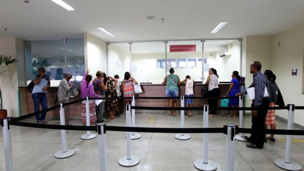 Fila de atendimento em um hospital