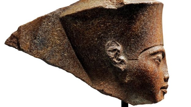 Artefato com o rosto de Tutancâmon