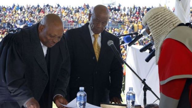 Juramentación de Thomas Thabane
