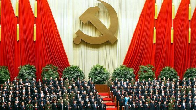 Miembros del Partido Comunista chino en 2002.