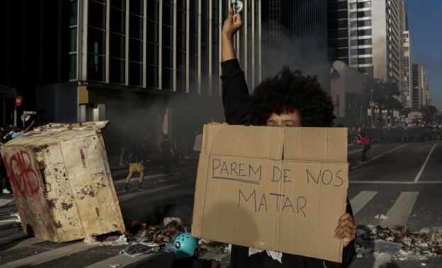 Manifestantes em São Paulo no dia 31 de maio de 2020